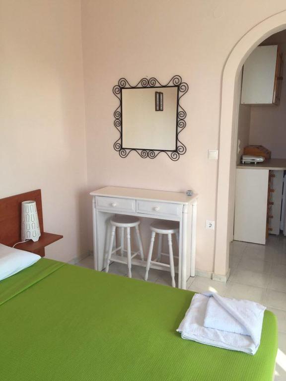 Aprilis Apartments Kionion Bagian luar foto