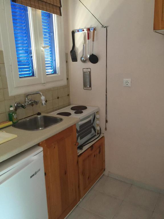 Aprilis Apartments Kionion Bagian luar foto