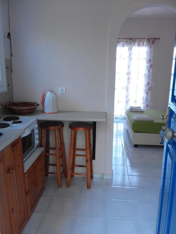 Aprilis Apartments Kionion Bagian luar foto